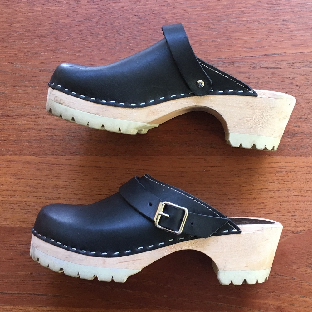 Classic Tractor Sole Leather Clogs